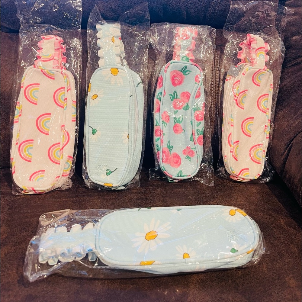 5 Cute & Colorful Pencil Cases